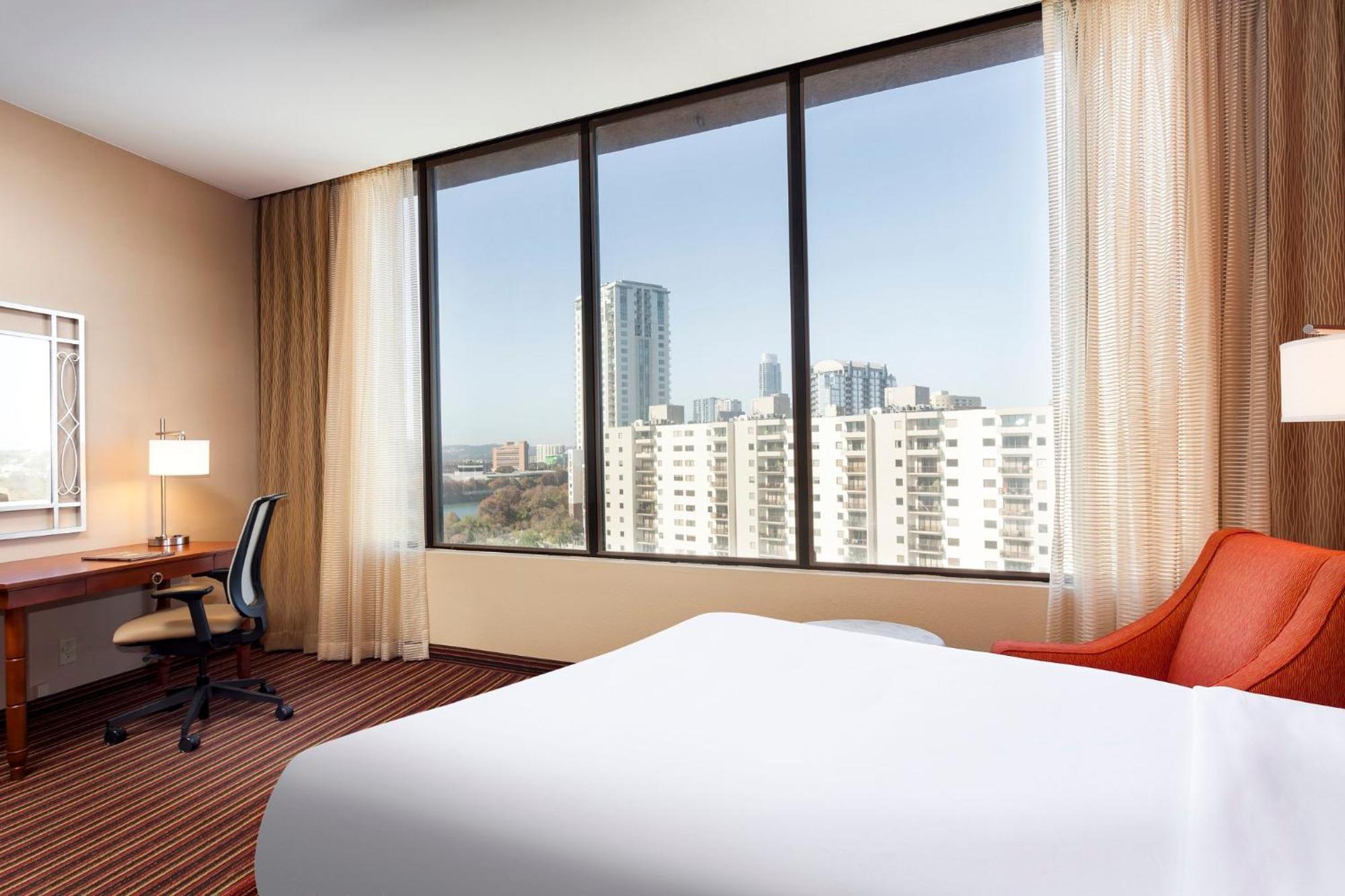 Holiday Inn Austin -Town Lake By Ihg Eksteriør billede